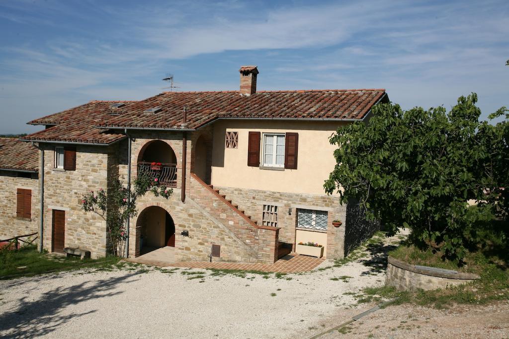 Agriturismo Caiburroni Pietralunga  Luaran gambar